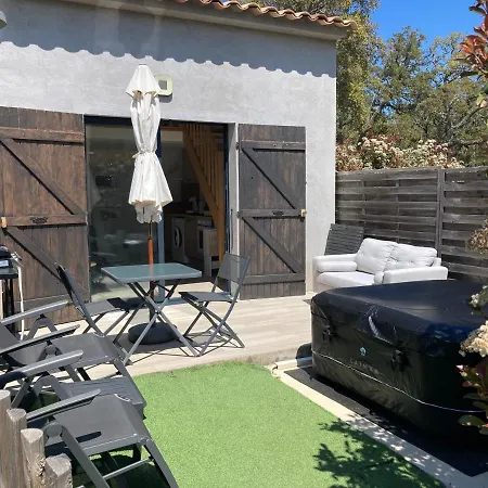 Holiday home Mini-villa 2 Montagne